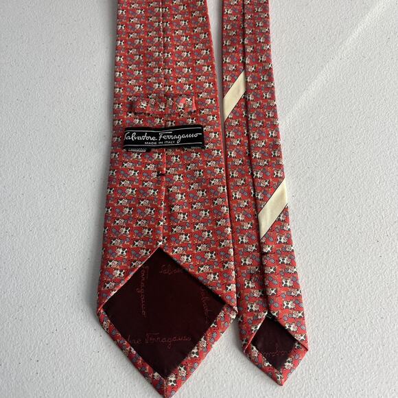 Salvatore Ferragamo Men's Silk Necktie Cow Animal Motif Made In Italy - Picture 3 of 9